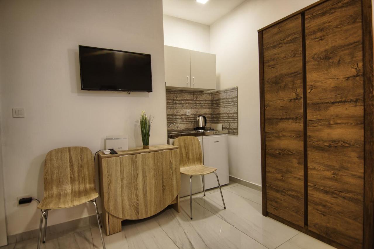 Rooms Dragica Pakostane Exterior photo
